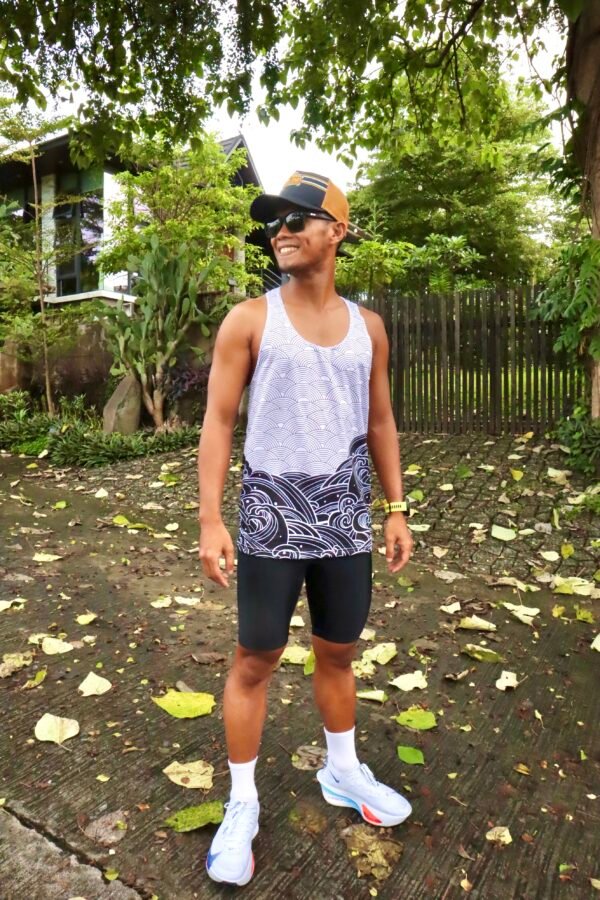 Waves (white, black)